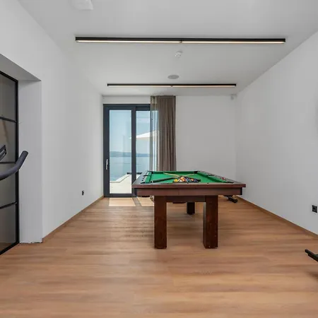 Luxury Sunset Paradise 5 Bedrooms Breathtaking Views Of The Adriatic Sea Private Heated Pool * Omiš