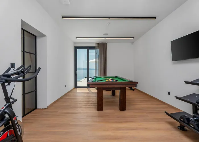 Luxury Sunset Paradise 5 Bedrooms Breathtaking Views * 오미스